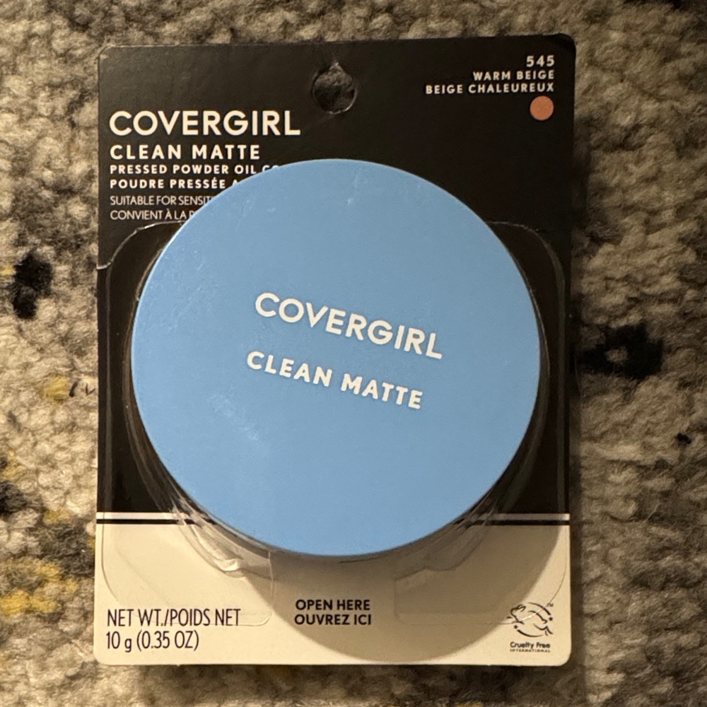 COVERGIRL Clean Matte Pressed Powder NEW 🏷️